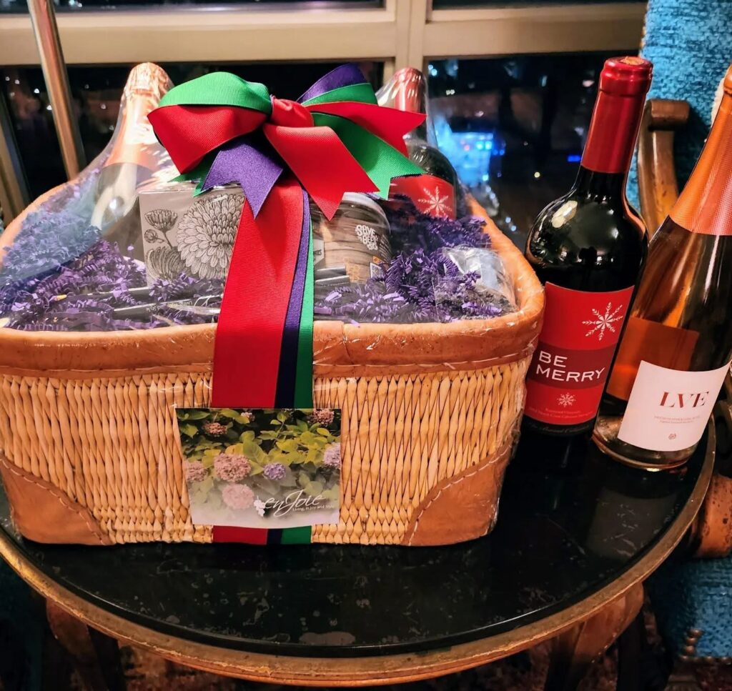 enJoie Peace, LVE & Joy Holiday Gift Basket