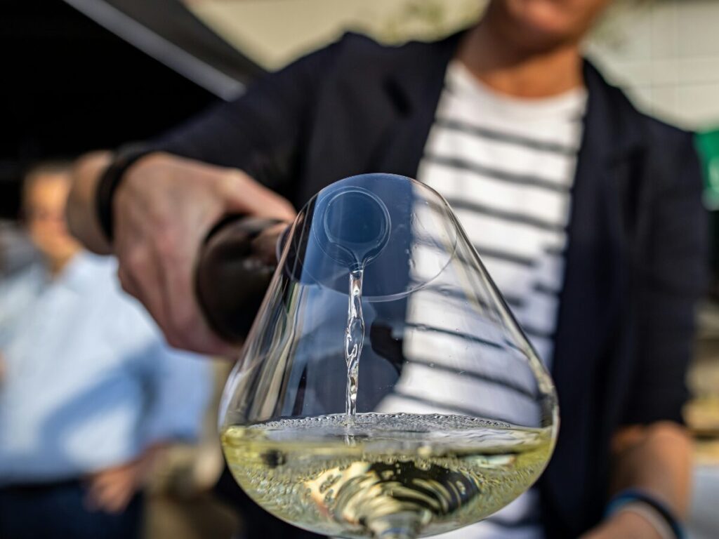 Millennials in Wine pouring